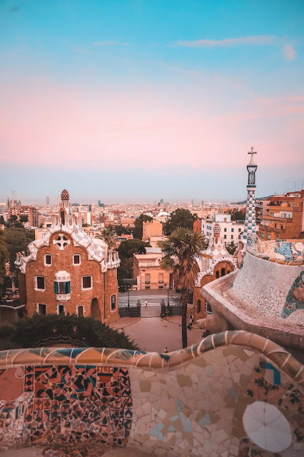 Summer Outfit - Wearing Stripes in Barcelona