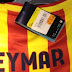 Camisa de Neymar faz sucesso e provoca filas na lojinha oficial do Barcelona.