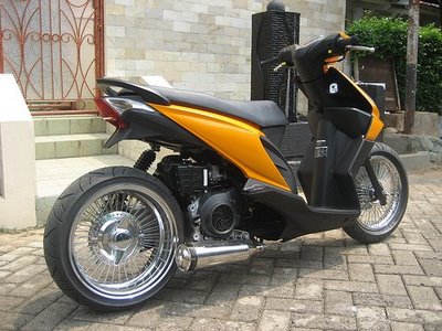 Honda Beat matic Motorcycle Pictures – Gambar Foto 