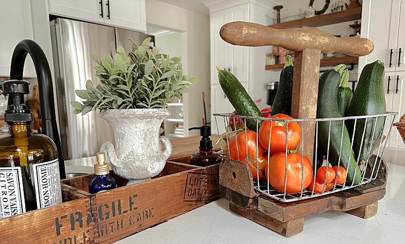 Kitchen counter with garden hod and soap caddie