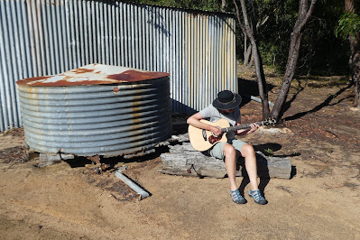 Maton EM100C-808 Messiah, Jane Laws Music