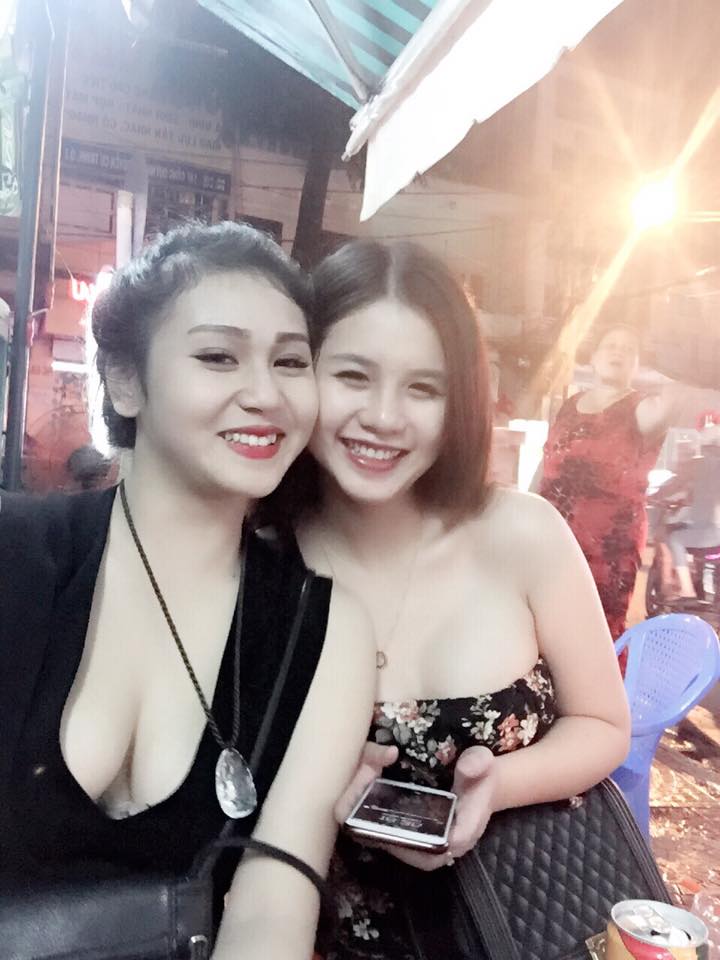 Thúy Vy hot girl hàng vếu khủng