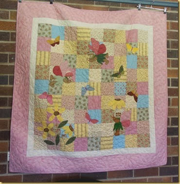 04.02.14 Vicki L Girls quilt