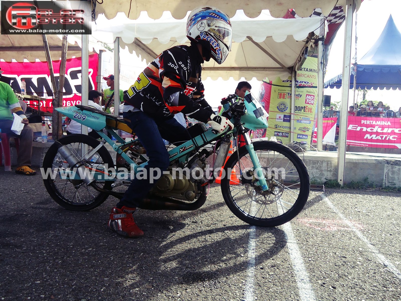 GALERY MOTOR SUPER KENCANG DRAG BIKE KEBUMEN 2013 BALAPMOTORNET