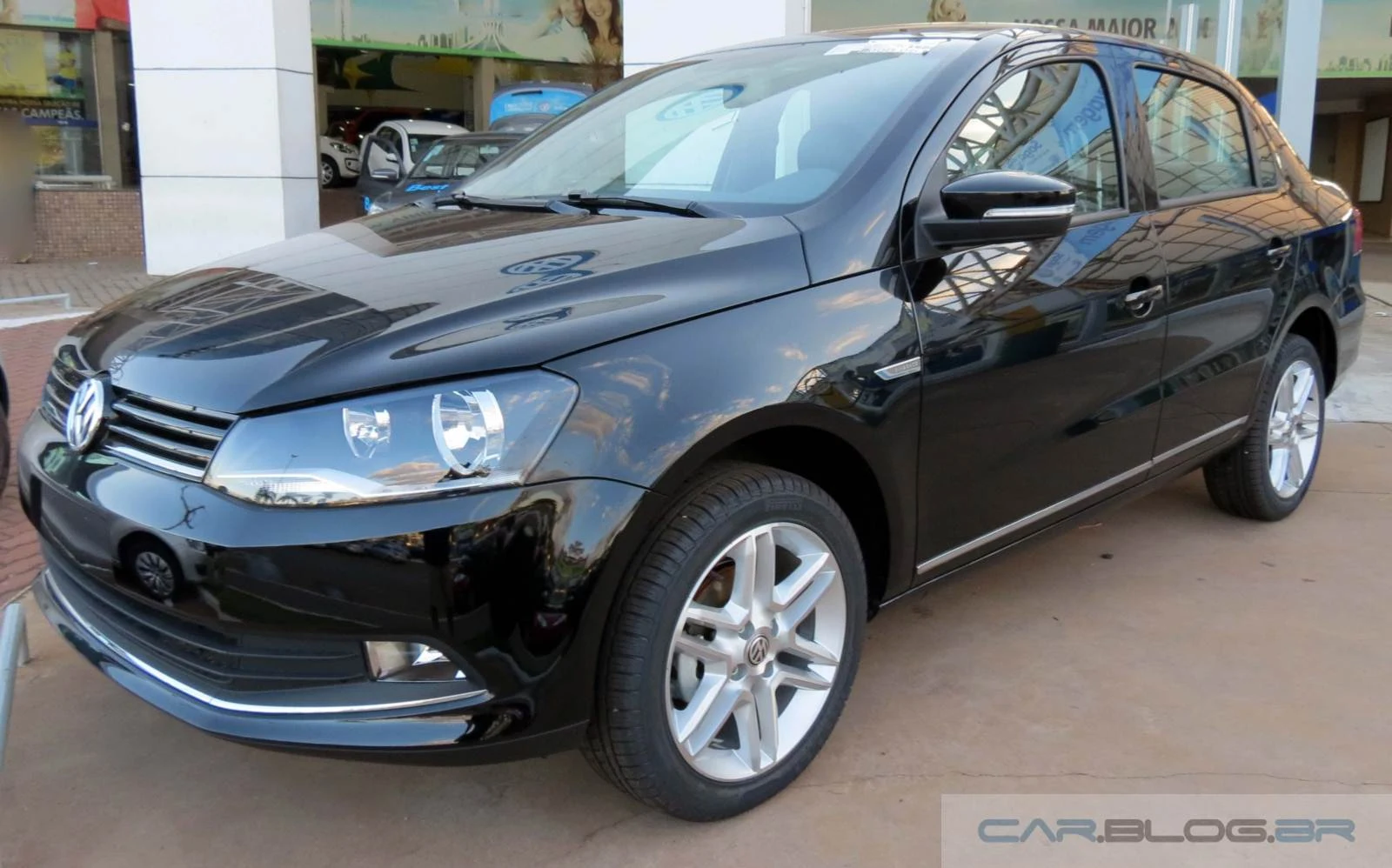 Volkswagen Voyage Evidence 2015 - Preto