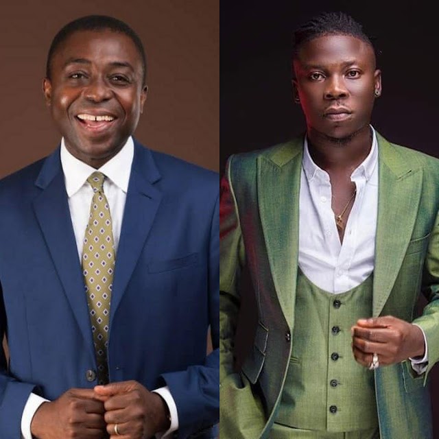 NEWS: Kafui Dey launches a GRAMMY nomination campaign for Stonebwoy's 'anti-galamsey' song.