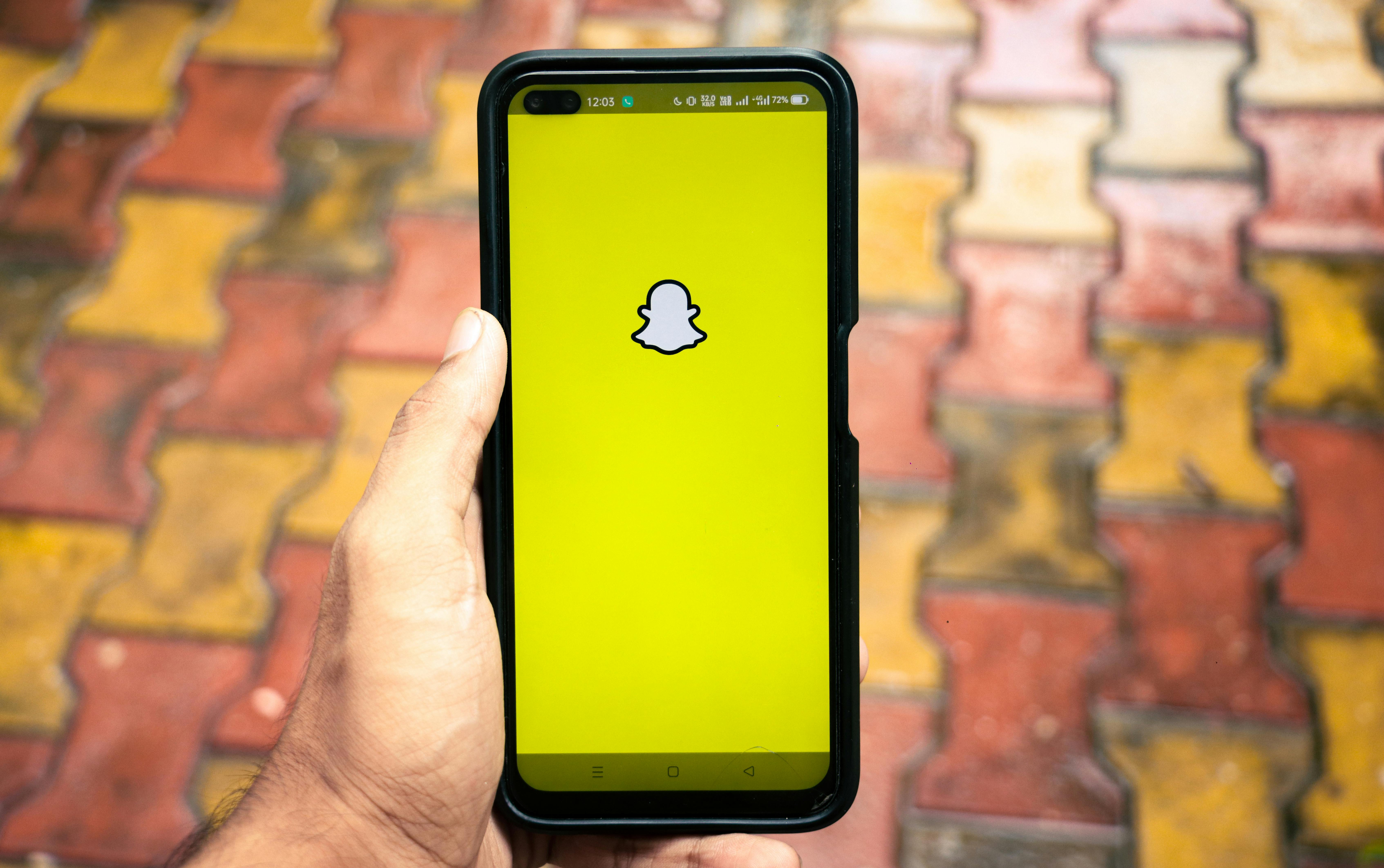 how to add location on snapchat