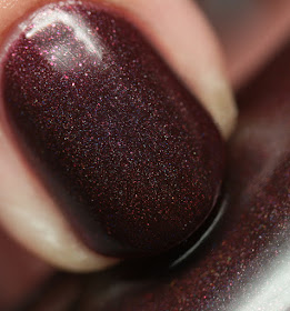 Octopus Party Nail Lacquer Red Blood Sells