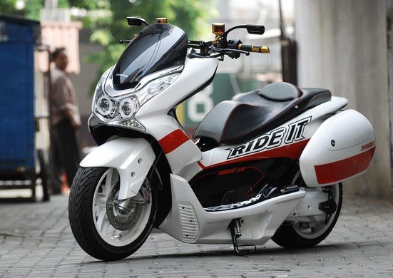 Modifikasi Honda PCX 150 Desain Touring  MECHATRONIK