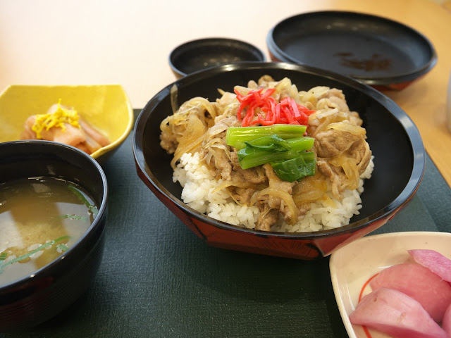 道の駅しょうない 主婦レストラン いろどり 豚丼