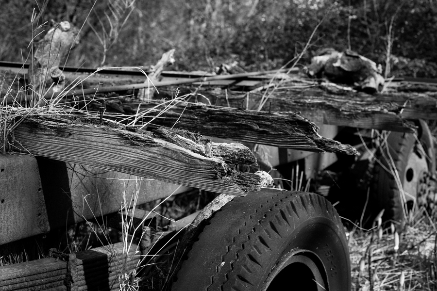trailer tire photograph