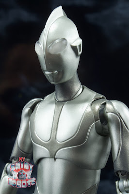 S.H. Figuarts Ultraman -First Contact Ver.- 01