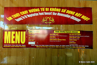 RESTAURANTE VEGETARIANO Hương Từ Bi HOI AN, VIETNAM. Los precios los pones tú.