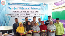 Yayasan Al-Afkar Surabaya Serahkan Ambulan Untuk Warga Asembagus 