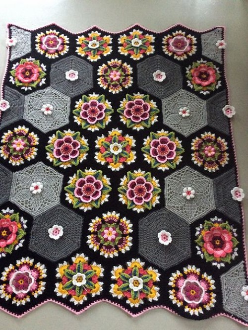 Frida's Flowers Afghan - Free Pattern 