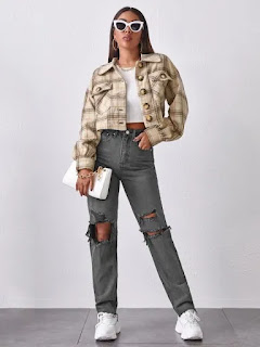 mom-jeans-and-bomber-jacket