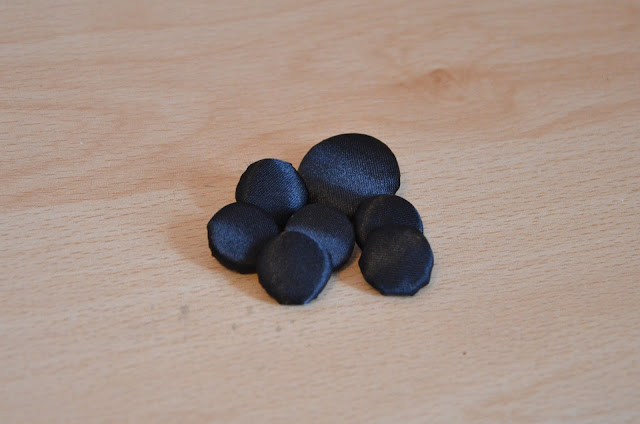 Black satin buttons for tailored jacket