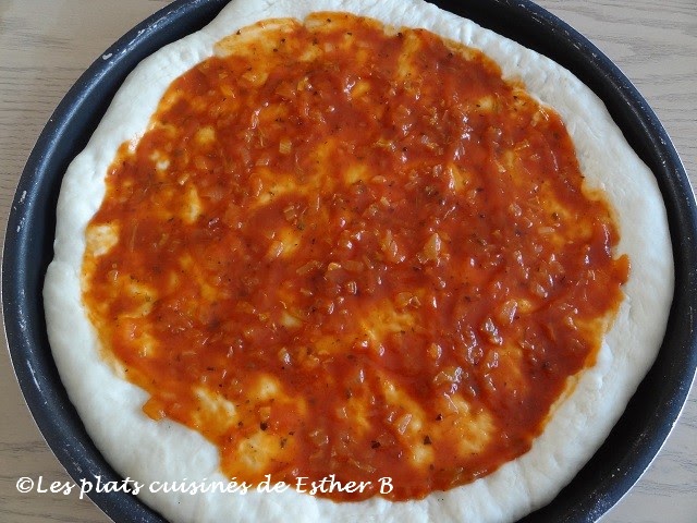 Les plats cuisinés de Esther B: Huile piquante pour pizza