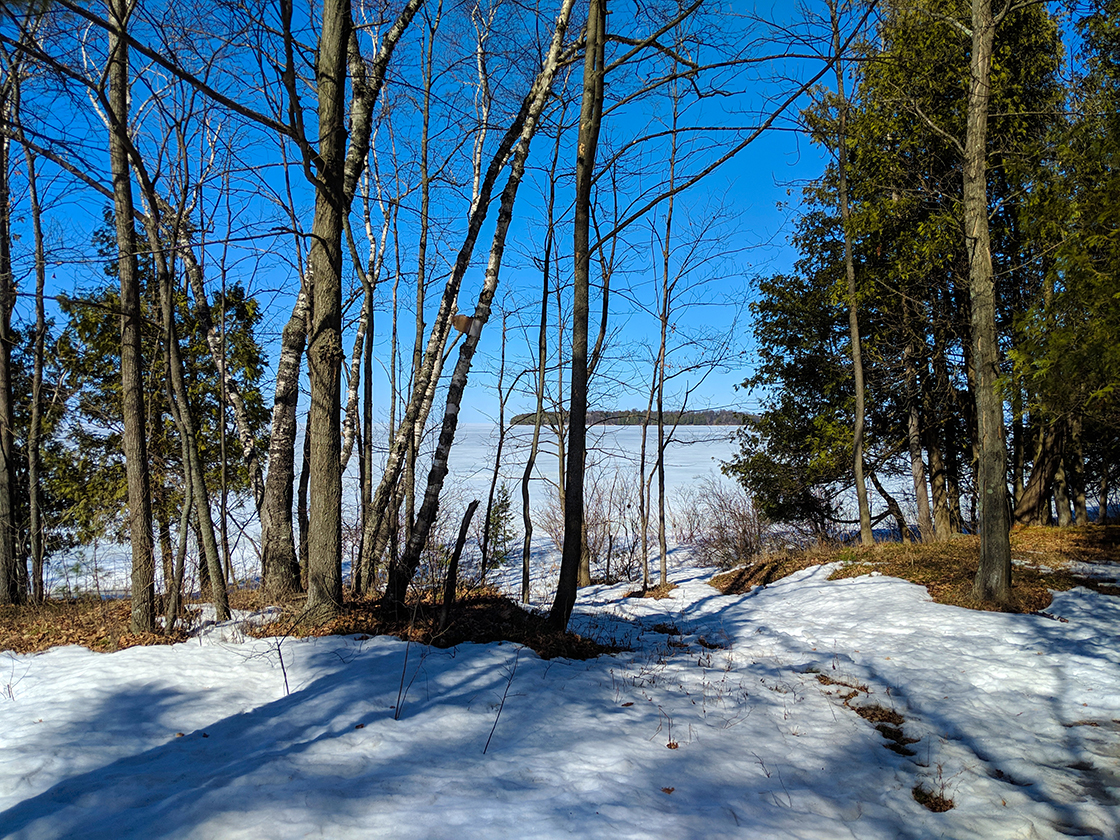 Minnehaha Trail Winter Hking at Peninsula State Park