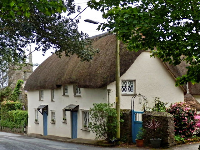 Thatchd cottage in Bude, Cornwall