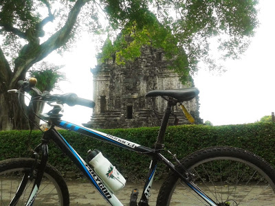 Gowes menuju candi Kalasan