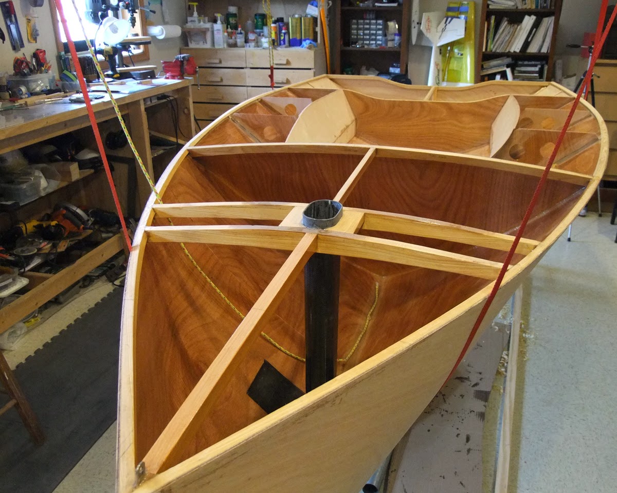 Boat Ihsan: Get Building a moth sailboat