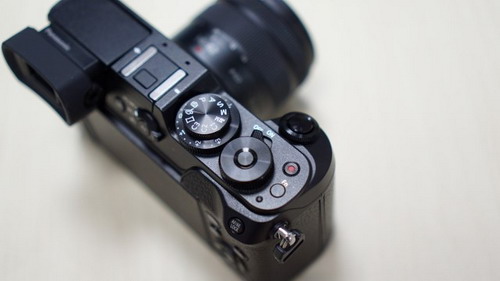Spesifikasi dan Harga Kamera Digital Panasonic Lumix GX8