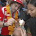 Alonso y UNICEF luchan contra la poliomielitis.