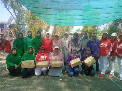 Ketua Umum GOW Serahkan Hadiah Pemenang Lomba Jambore GOW