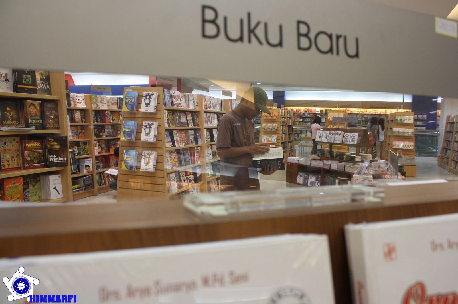 Maskuncung: Buku Yudhistira