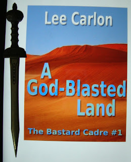 Portada del libro A God-Blasted Land, de Lee Carlon