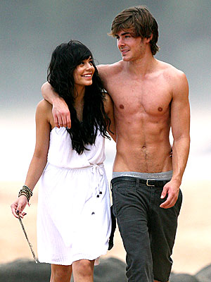 Zac Efron and girlfriend Vannessa Anne Hudgens enjoy the beach in Hawaii