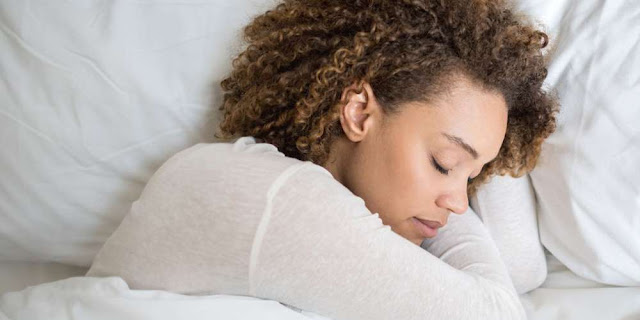 Tomar siestas es bueno para la salud, según la ciencia