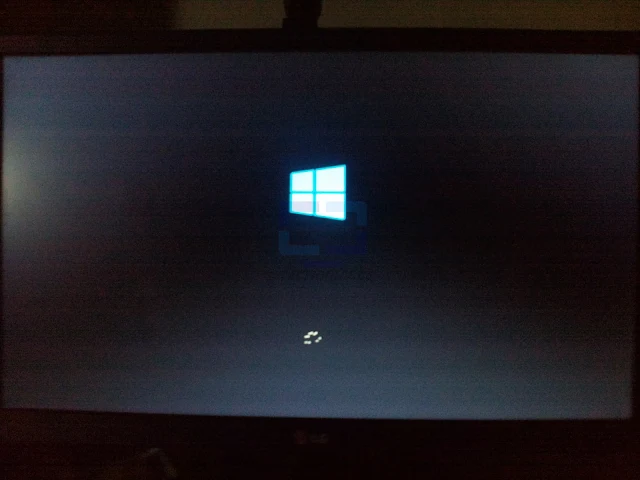 Windows 10 iniciando logo azul