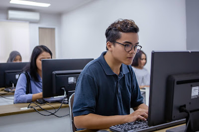 Kuliah Kelas Karyawan