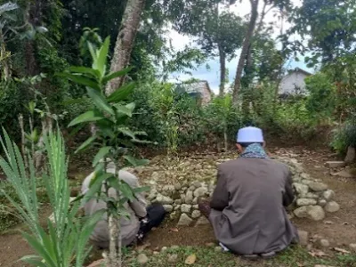 Makam K.H. Abdurrahman Sampangan Kaliangkrik Magelang