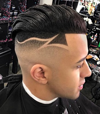 13 Style Potongan Gaya Rambut Garis Pinggir Pria Paling 