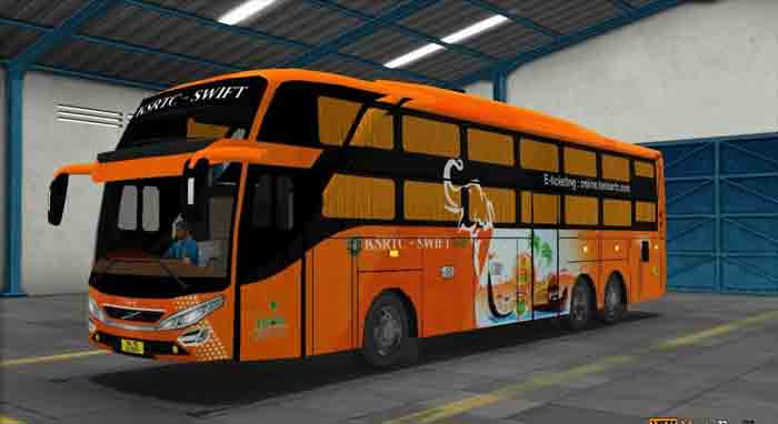 KSRTC SWIFT Bus Attacked in Bengaluru, Bangalore, News, Stone Pelting, Passengers, Police, Traffic, National.