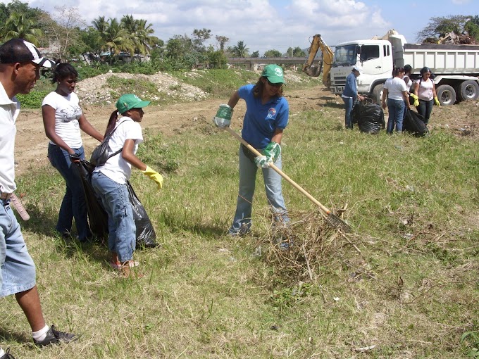 Encargada de la Juventud destaca gran participación de los jóvenes en la jornada de limpieza en los ríos Nigua y Yubazo