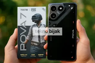Tampilan belakang TECNO POVA 7 warna Geek Black dengan desain futuristik dan kamera 108MP.