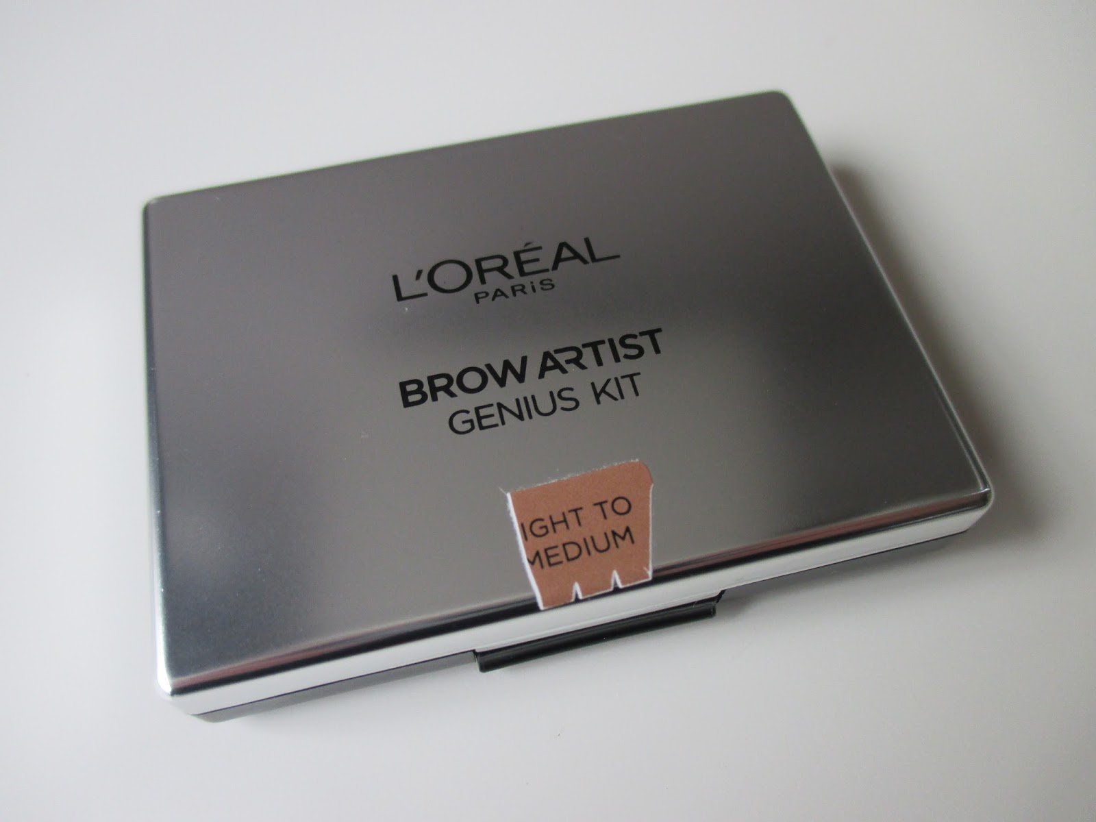 Loréal Brow Artist Genius Kit Light To Medium Irispraatnl