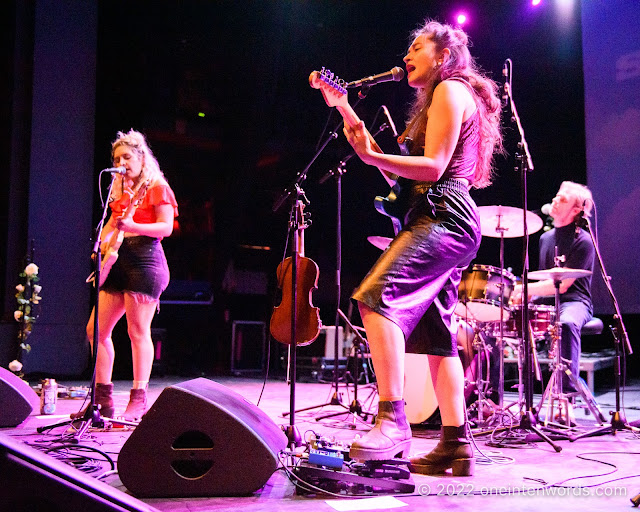 Ohmme at The Danforth Music Hall on June 23, 2022 Photo by John Ordean at One In Ten Words oneintenwords.com toronto indie alternative live music blog concert photography pictures photos nikon d750 camera yyz photographer