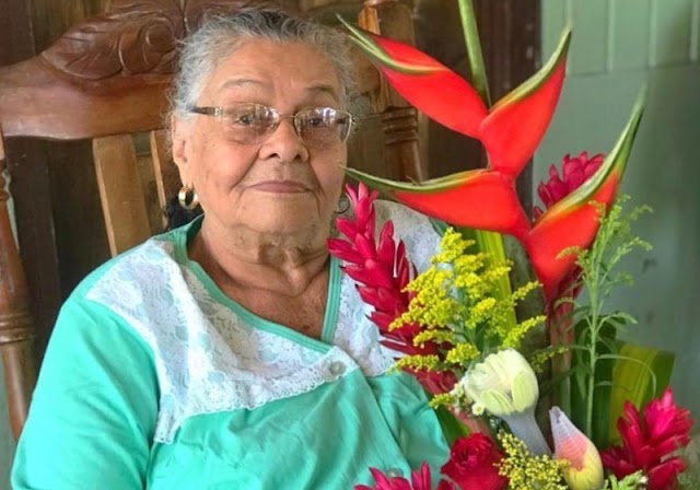 Abuelita de 92 años vence la COVID-19 y muestra su victoria a Costa Rica 