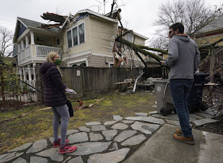 About 1,000 and more than 600 were destroyed on the San Francisco Peninsula. The biggest disruption is in the eastern bay where more than 26,000 customers are without electricity