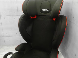 中古品　ＲＥＣＡＲＯ　ジュニアシート　７９９０円