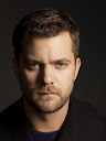 Fringe Promotional Photo - Joshua Jackson as Peter Bishop