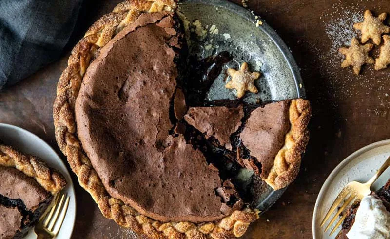 Molten Chocolate Crackle Pie