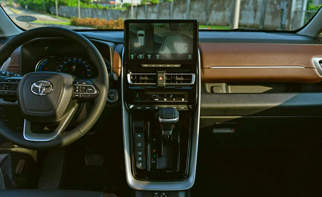 2023 Toyota Zenix HEV Dashboard