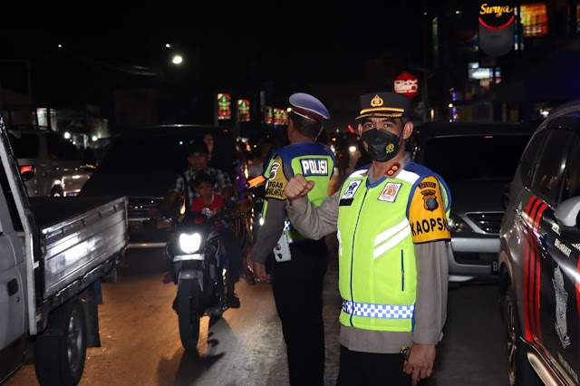 KAPOLRES BATU BARA TERUS LAKSANAKAN PENGATURAN ARUS LALU LINTAS