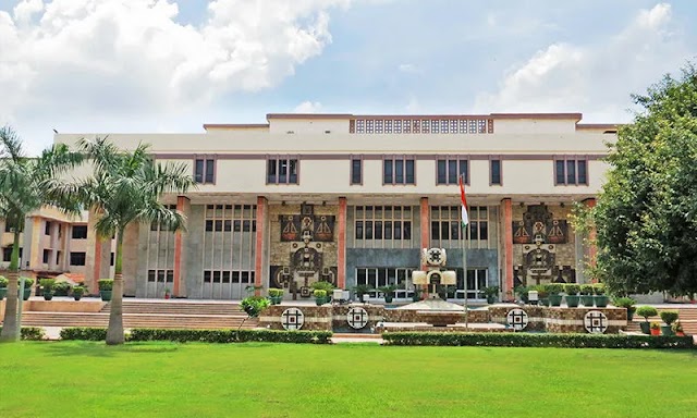 Delhi High Court Upholds APAR Evaluation in BSF Officer's Case